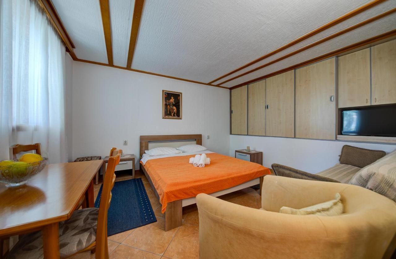 Olive Garden Apartments Свети-Стефан Экстерьер фото