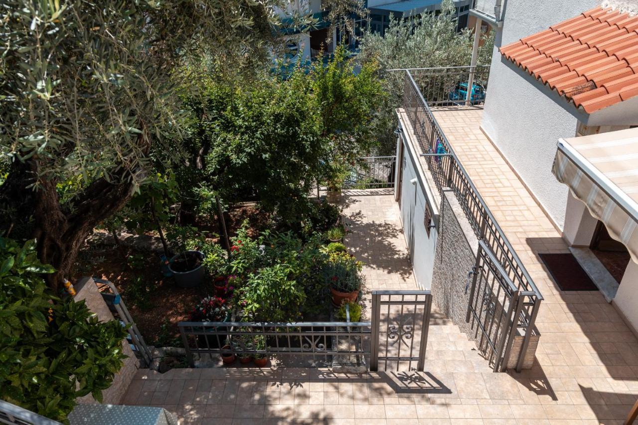 Olive Garden Apartments Свети-Стефан Экстерьер фото